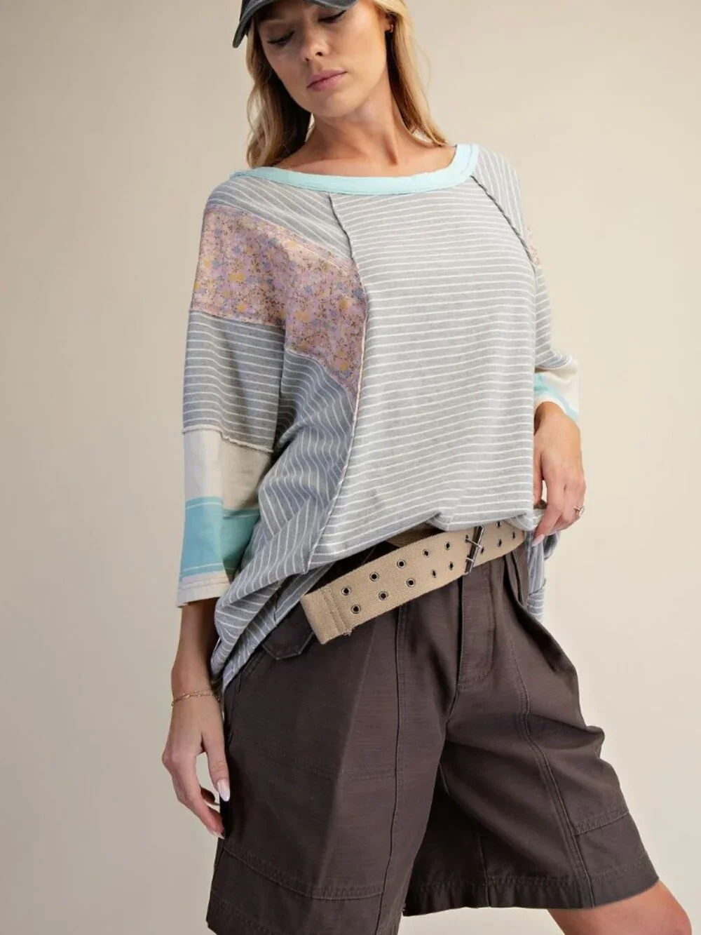 E38 Easel Striped Mix Print Mineral Washed Heather Gray w/Aqua Knit Top Plus - Picture 2 of 4